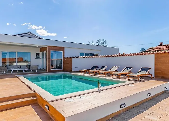 Villa Daria By Guide *